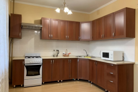 Продается двухкомнатная квартира в центральной части города.