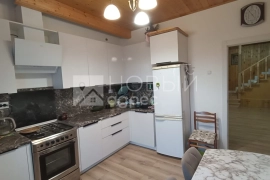 Дом капитальный 163 кв м на участке 8 соток